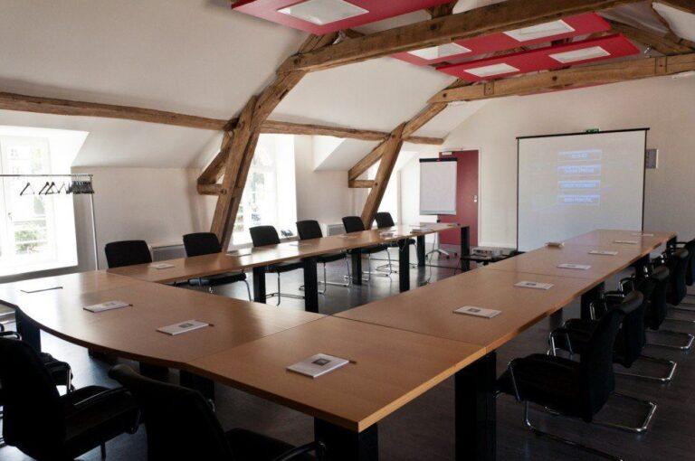 domaine-fremigny-1lieu1salle-salle-reunion.jpg