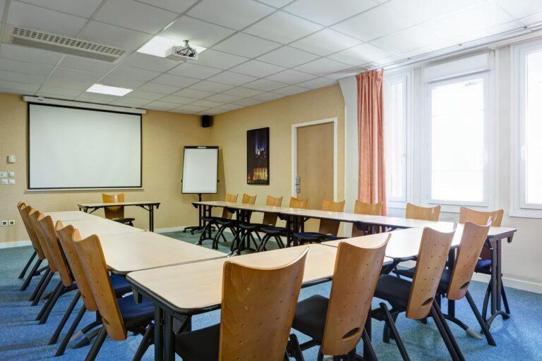 domaine-lyon-saint-joseph-1lieu1salle-restaurant-seminaire-salle-conferences.jpg