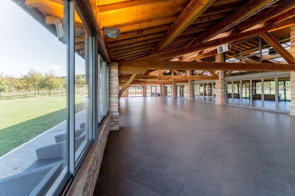 domaine-preissac-1lieu1salle-salle-vide-1.jpg