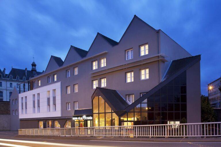 escale-oceania-vannes-1lieu1salle-hotel-restaurant-seminaire-facade.jpg
