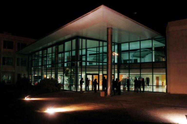 espace-cetime-1lieu1salle-evenement-exterieur-nuit.jpg