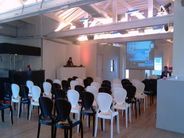 espace-montmartre-1lieu1salle-reunion.jpg