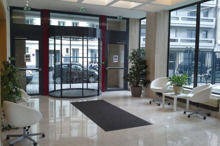espace_moncassin_le_hall_d_entree.jpg