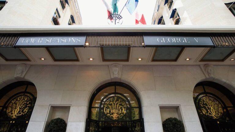 four-season-hotel-george-v-1lieu1salle-hotel-restaurant.jpeg