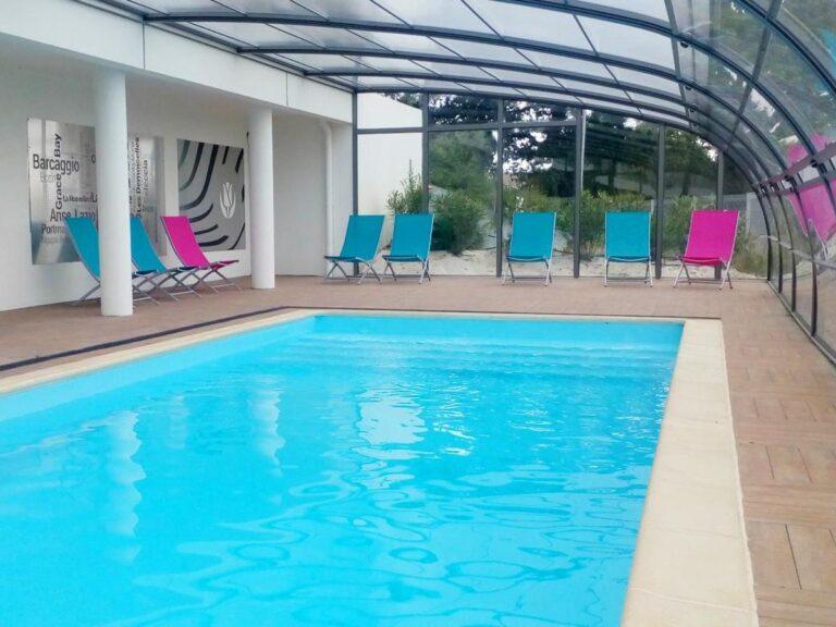 golden-tulip-pornic-suites-1lieu1salle-hotel-restaurant-piscine.jpg