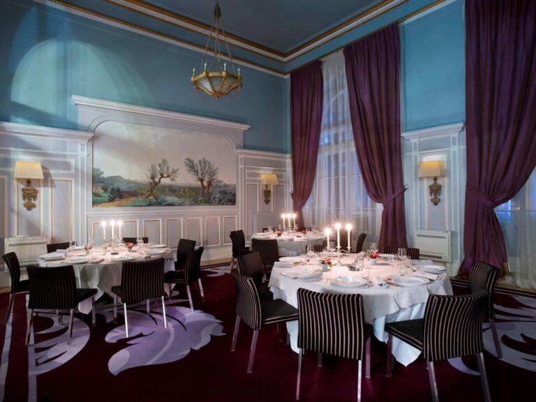 grand-hotel-de-cabourg-1lieu1salle-seminaire-restaurant.jpg