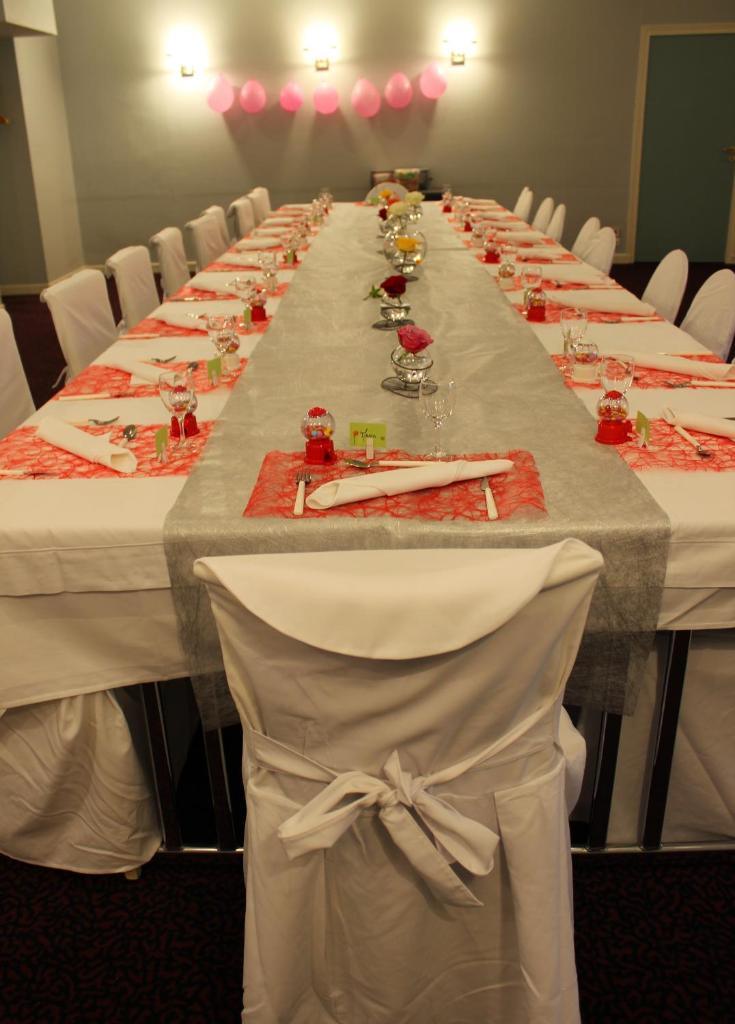 grand-hotel-du-tonneau-d-or-1lieu1salle-restaurant-seminaire-salle-congres.jpg