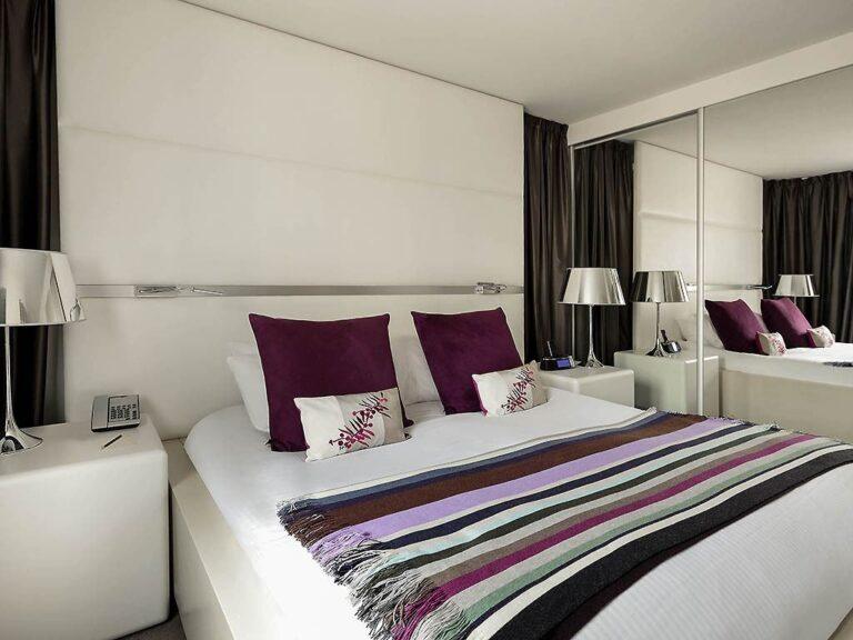 grand-hotel-roi-rene-aix-en-provence-1lieu1salle-reunion-chambre.jpg