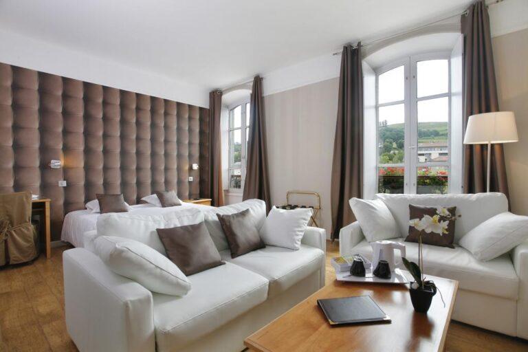 grand-hotel-saint-pierre-1lieu1salle-reunion-salon.jpg