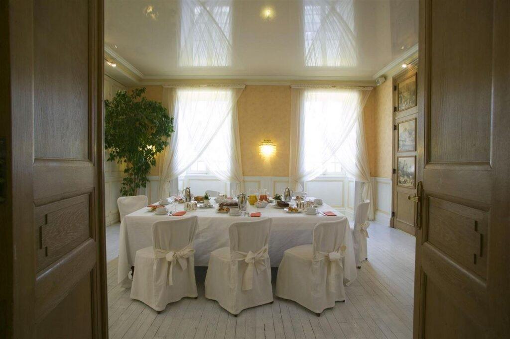 grand-hotel-de-bordeaux-1lieu1salle-salle-de-reunion.jpg