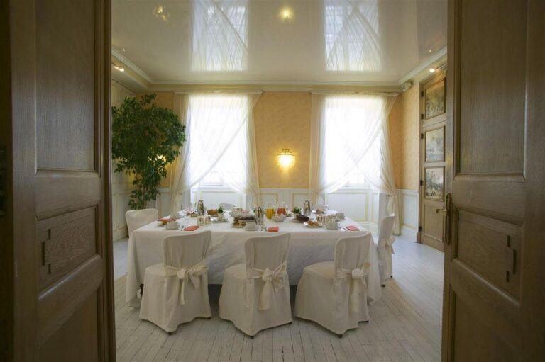 grand-hotel-de-bordeaux-1lieu1salle-salle-de-reunion.jpg