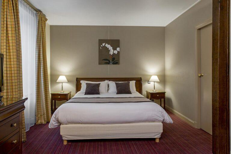 grand-hotel-de-bordeaux-1lieu1salle-seminaire-chambre.jpg