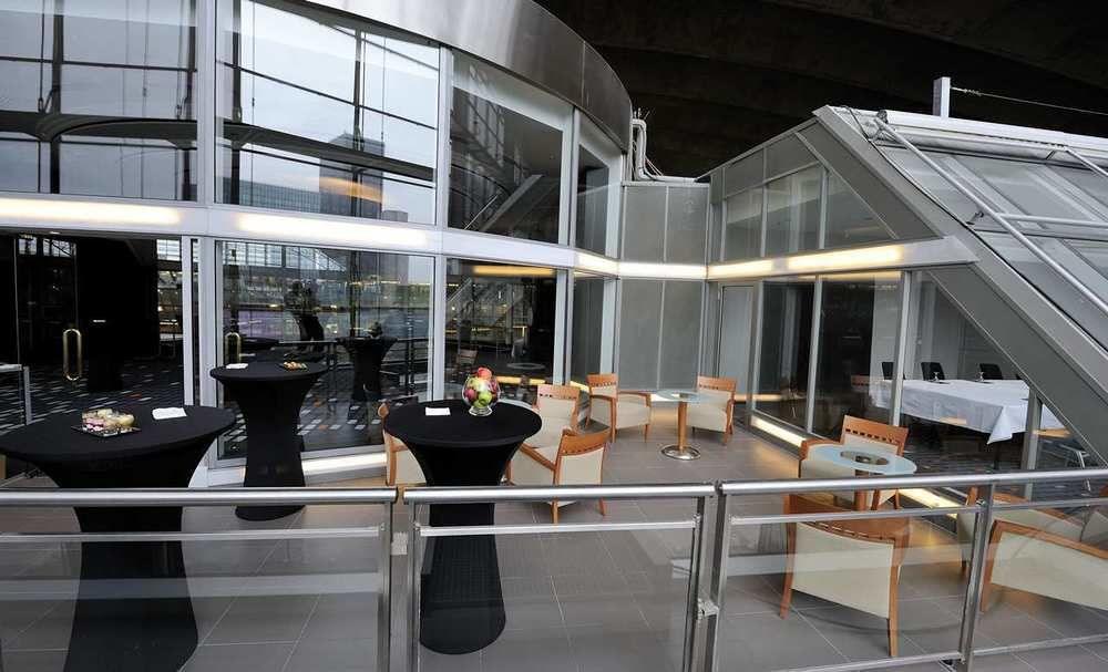 hilton-la-defense-reunion.jpg