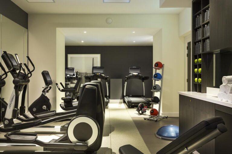 hilton-paris-opera-1lieu1salle-restaurant-hotel-fitness.jpg