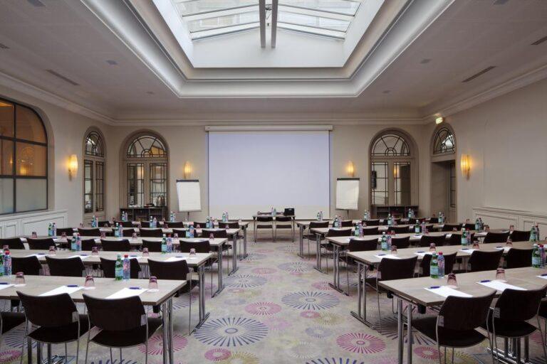 holiday-inn-bastille-gare-de-lyon-olevene-restaurant-hotel-salle-convention.jpg
