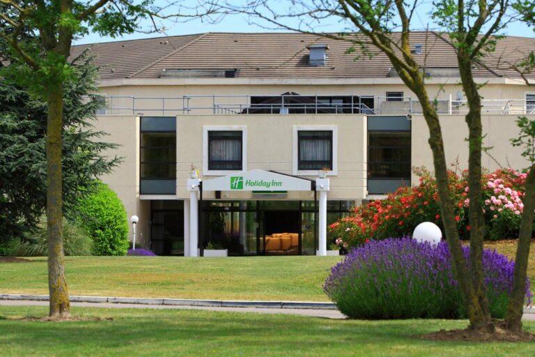 holiday-inn-calais-coquelles-olevene-hotel-restaurant-facade-exterieur.jpg