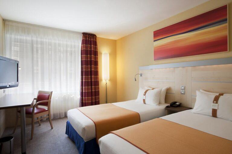 holiday-inn-express-paris-canal-de-la-villette-chambre.jpg
