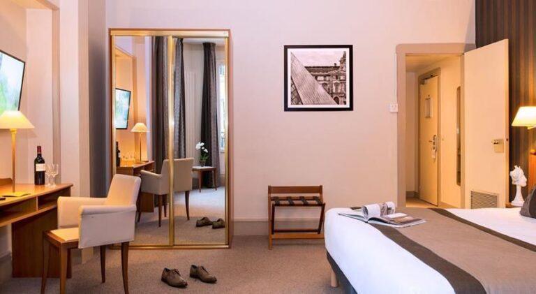 holiday-province-opera-1lieu1salle-hotel-restaurant-chambres.jpg