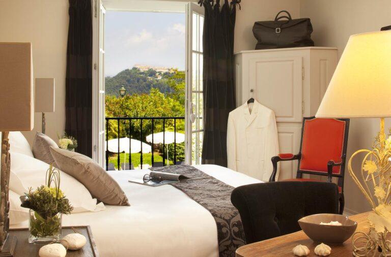 hostellerie-berard-et-spa-1lieu1salle-hotel-restaurant-evenement.jpg