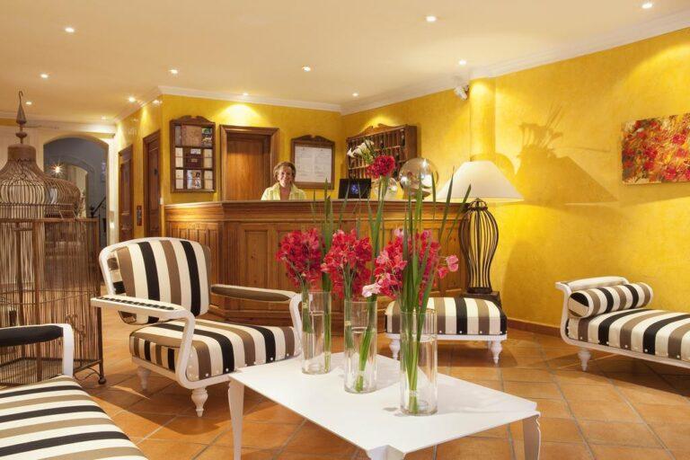 hostellerie-berard-et-spa-1lieu1salle-hotel-restaurant-seminaires.jpg