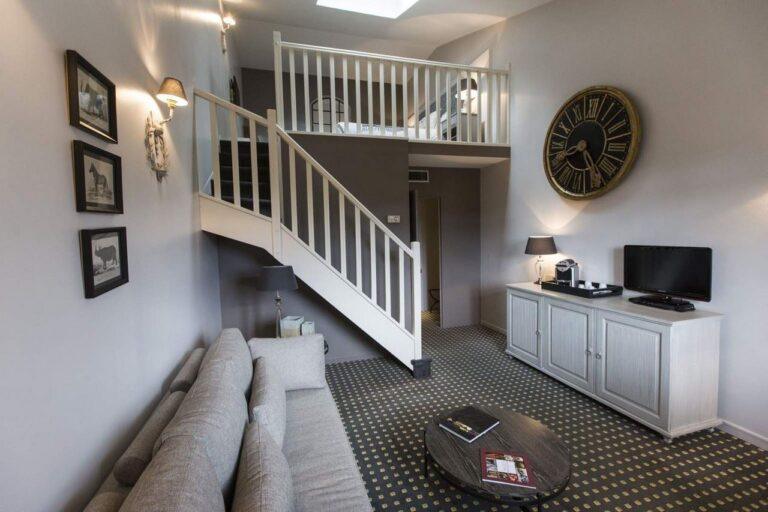 hostellerie-le-cedre-1lieu1salle-duplex.jpg