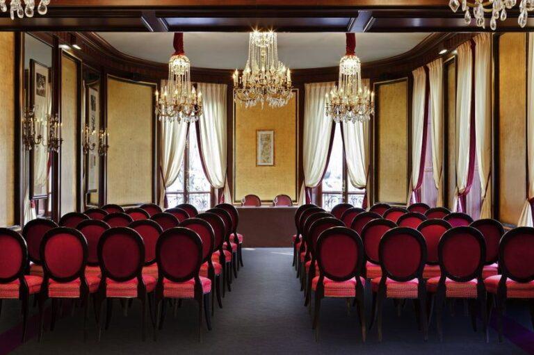 hotel-barriere-le-Fouquets-1lieu1salle-hotel-restaurant-seminaire.jpg