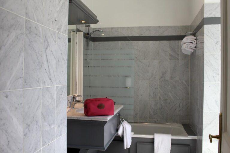 hotel-d-anjou-olevene-restaurant-seminaires-reunion-booking.jpg