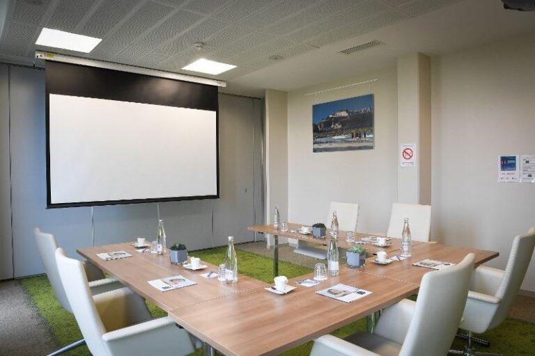 hotel-de-la-baie-1lieu1salle-hotel-restaurant-salle-evenement.jpg