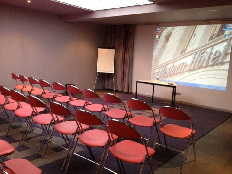 hotel-de-la-breche-1lieu1salle-hotel-conference.jpg