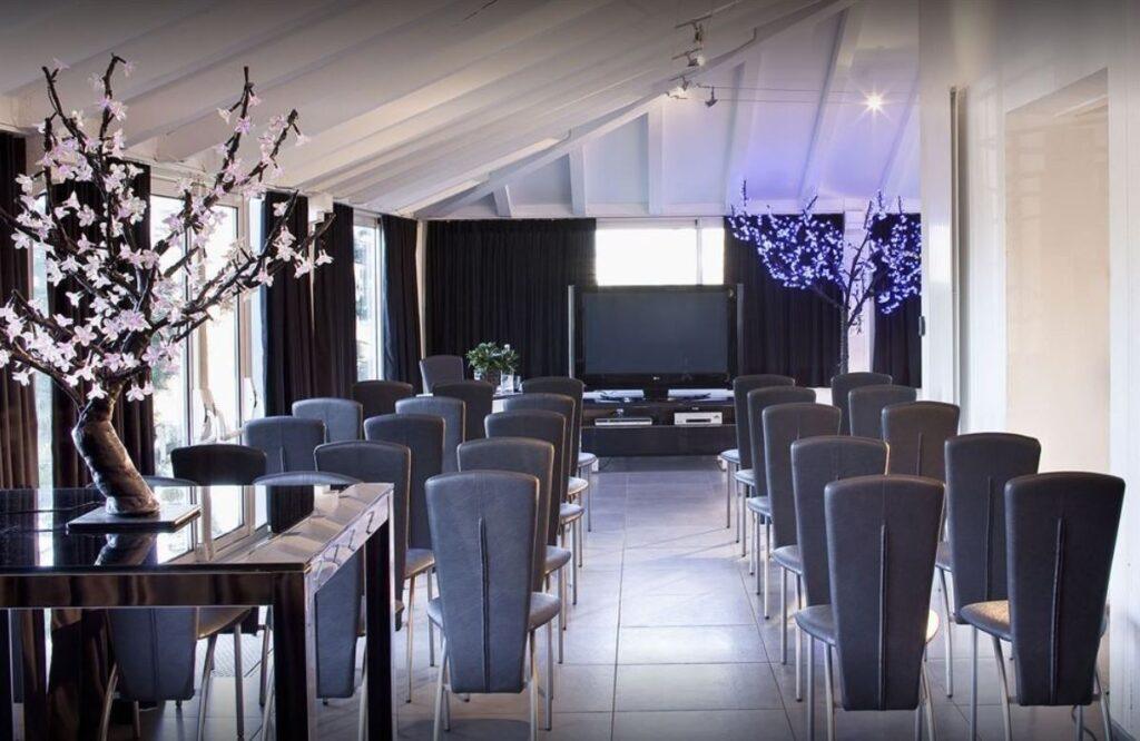 hotel-du-Golf-Saint-Etienne-1lieu1salle-salle-seminaire.jpg