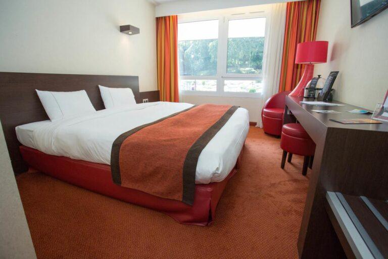 hotel-du-beryl-1lieu1salle-hotel-restaurant-chambre.jpg
