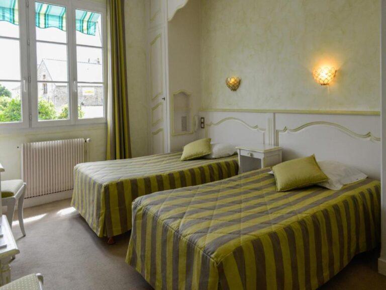 hotel-du-commerce-1lieu1salle-hote-restaurant-convention-chambre.jpg