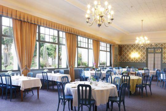 hotel-grand-paris-espace-restauration-1lieu1salle.jpg