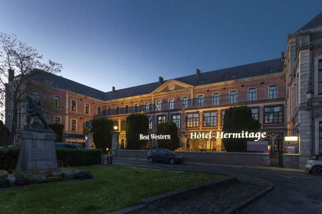 hotel-hermitage-1lieu1salle-hotel-restaurant-chambre-exterieur.jpg