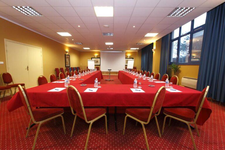 hotel-hermitage-1lieu1salle-hotel-restaurant-seminaire.jpg