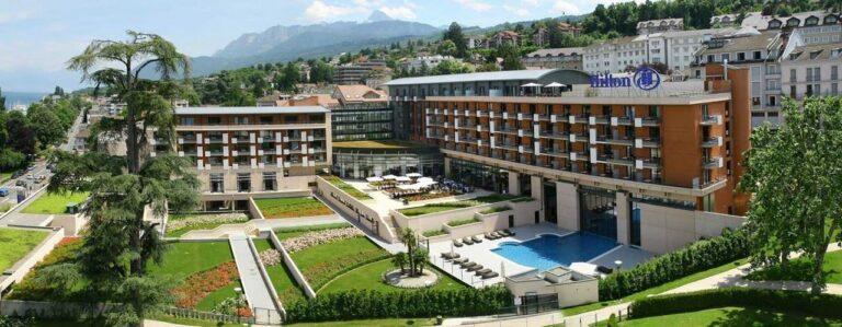 hotel-hilton-evian-les-bains-unlieu1salle-hotel.jpg