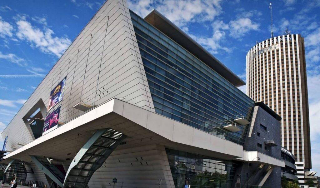 hotel-hyatt-regency-paris-etoile-1lieu1salle-hotel-restaurant-facade-exterieur.jpg