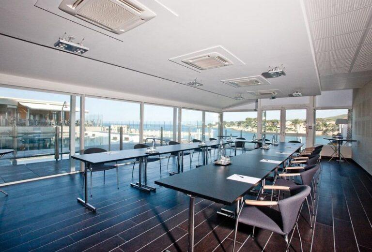 hotel-ile-rousse-bandol-1lieu1salle-luxe.jpg