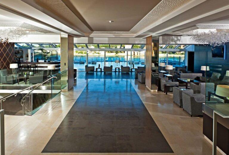 hotel-ile-rousse-bandol-seminaire-1lieu1salle-1.jpg
