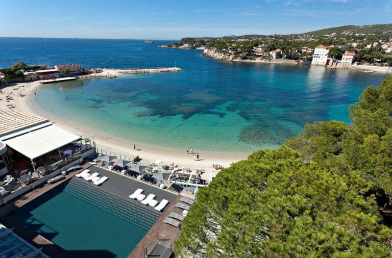 hotel-ile-rousse-bandol-seminaire-1lieu1salle-exterieur.jpg