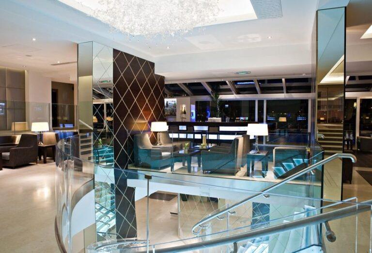hotel-ile-rousse-bandol-seminaire-1lieu1salle-lieu.jpg