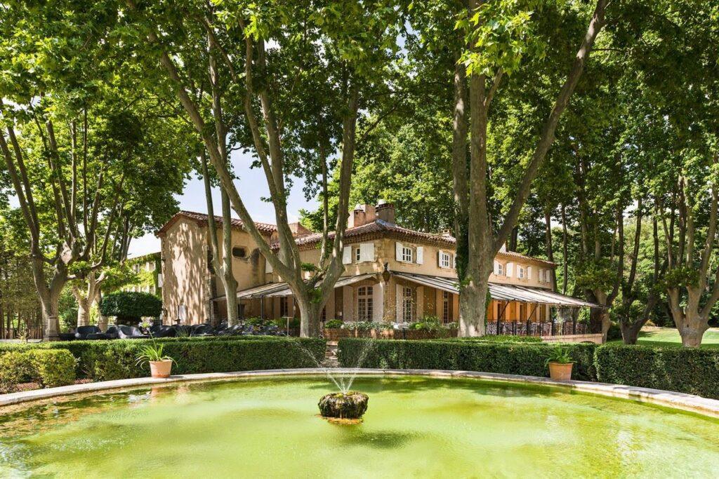 hotel-jules-cesar-arles-mgallery-1lieu1salle-seminaire-jardin.jpg