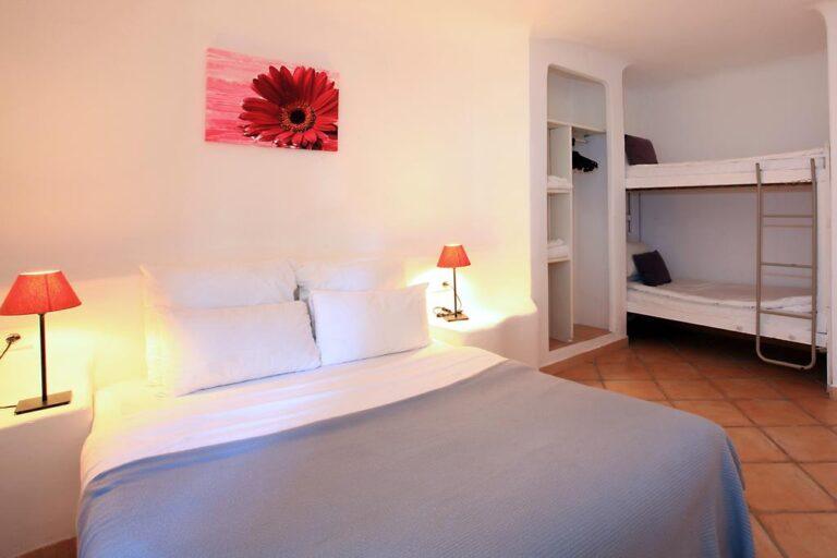 hotel-kilina-1lieu1salle-restaurant-seminaire-convention-reunion-meeting-booking-salle-congres.jpg