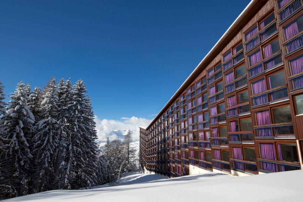 hotel-le-golf-1lieu1salle-seminaires.jpg