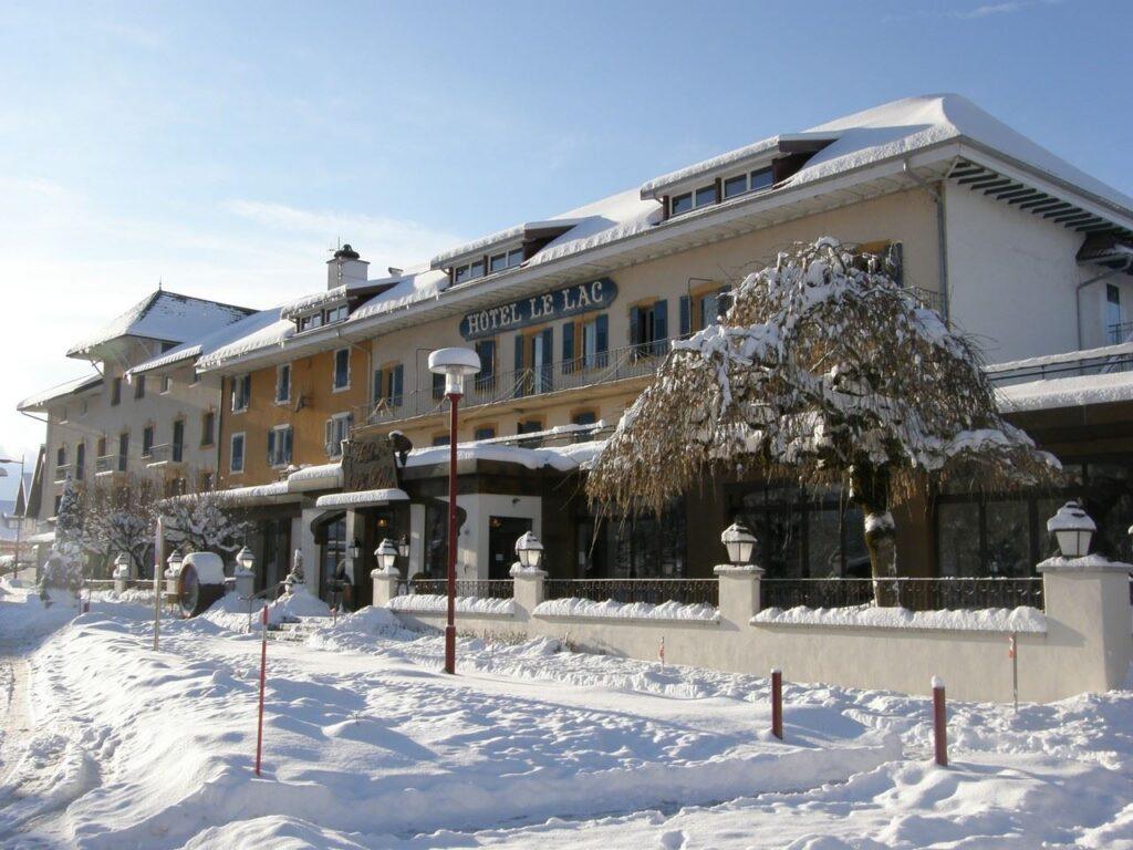 hotel-le-lac-1lieu1salle-hiver.jpg