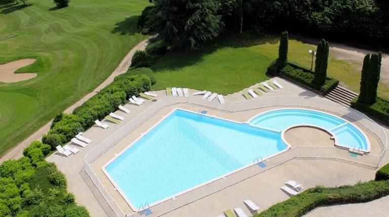 hotel-les-dryades-golf-et-spa-1lieu1salle-hotel-restaurant-reunion-piscine.jpg