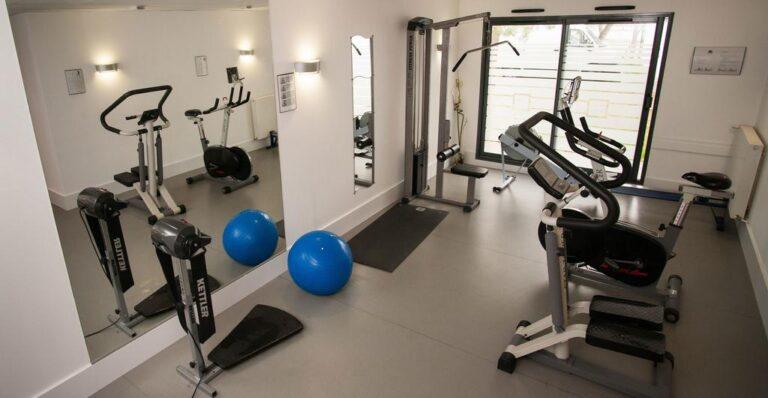 hotel-les-rives-du-ter-1lieu1salle-hotel-restaurant-salle-de-sport.jpg