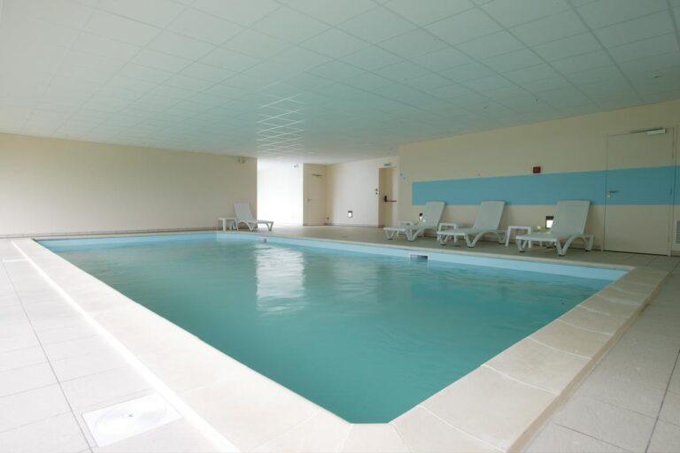 hotel-les-rives-du-ter-1lieu1salle-hotel-restaurant-seminaire-piscine.jpg