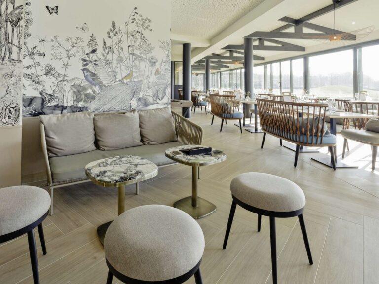 hotel-mercure-orleans-portes-de-sologne-1lieu1salle-hotel-restaurant-salon.jpg
