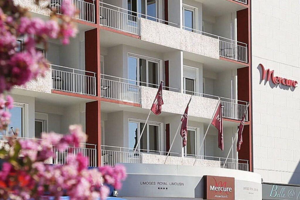 hotel-mercure-royal-limousin-1lieu1salle-vue-hotel.jpg